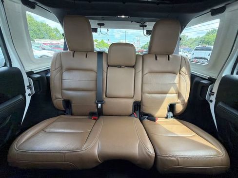 Used 2021 Jeep Wrangler Unlimited Sahara AWD/4WD image 16