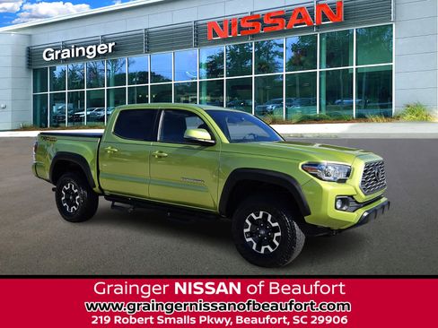 Used 2023 Toyota Tacoma TRD Off-Road image 1