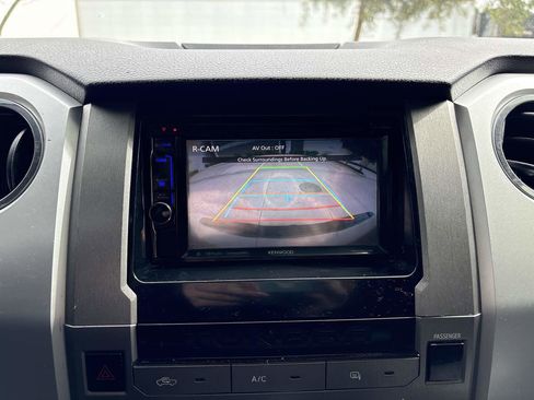 Used 2017 Toyota Tundra SR5 image 29