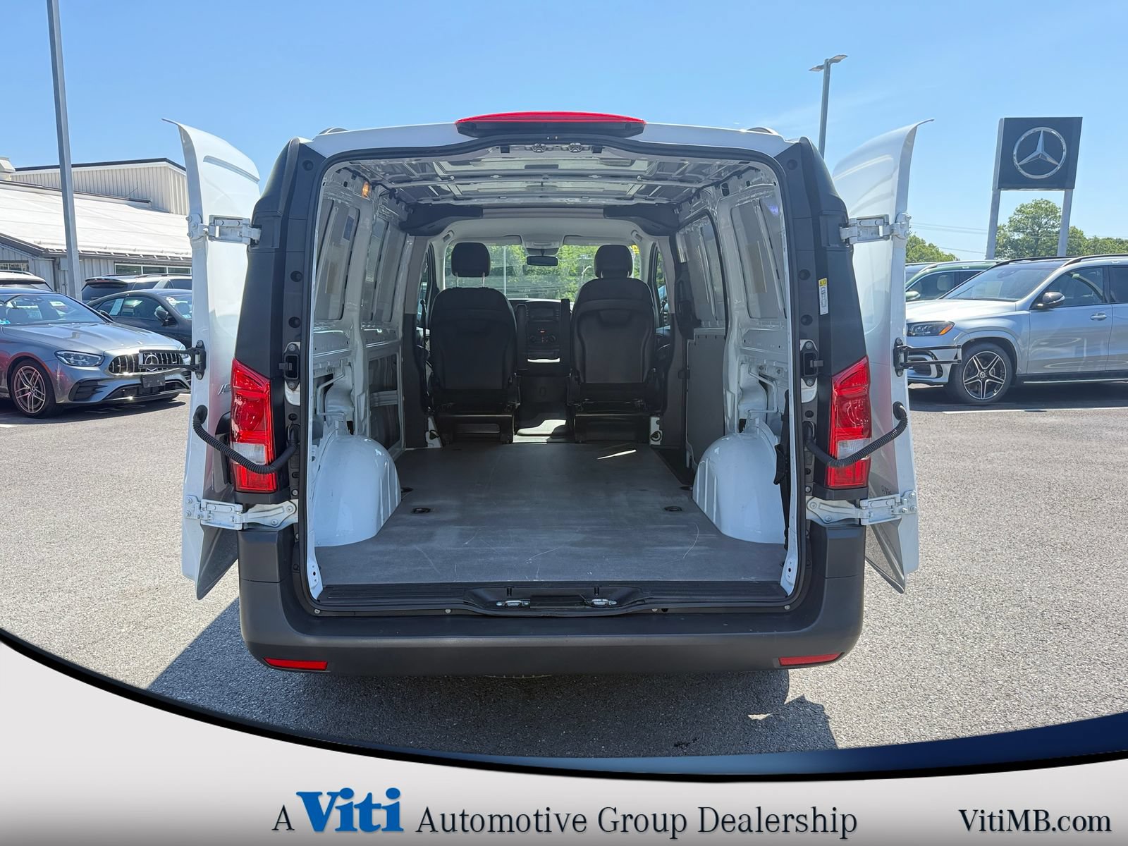 Used 2023 Mercedes-Benz Metris image 20