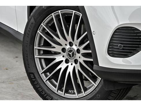 Certified 2026 Mercedes-Benz GLC 300 4MATIC image 3
