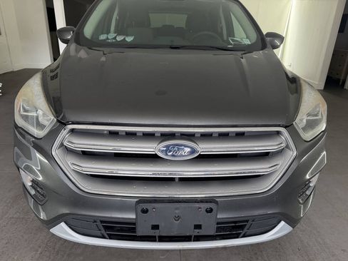 Used 2017 Ford Escape SE w/ Equipment Group 201A AWD/4WD image 10