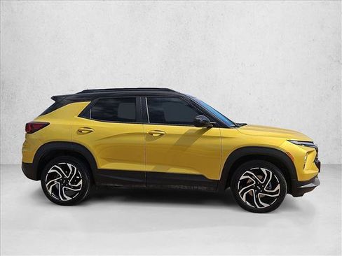 Used 2025 Chevrolet TrailBlazer RS w/ Driver Confidence Package AWD/4WD image 4