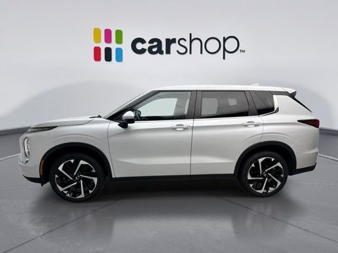 Used 2022 Mitsubishi Outlander ES AWD/4WD image 2