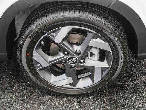 New 2026 Hyundai Venue SEL image 12