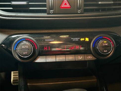 Used 2023 Kia Forte GT-Line w/ GT-Line Technology Package image 16