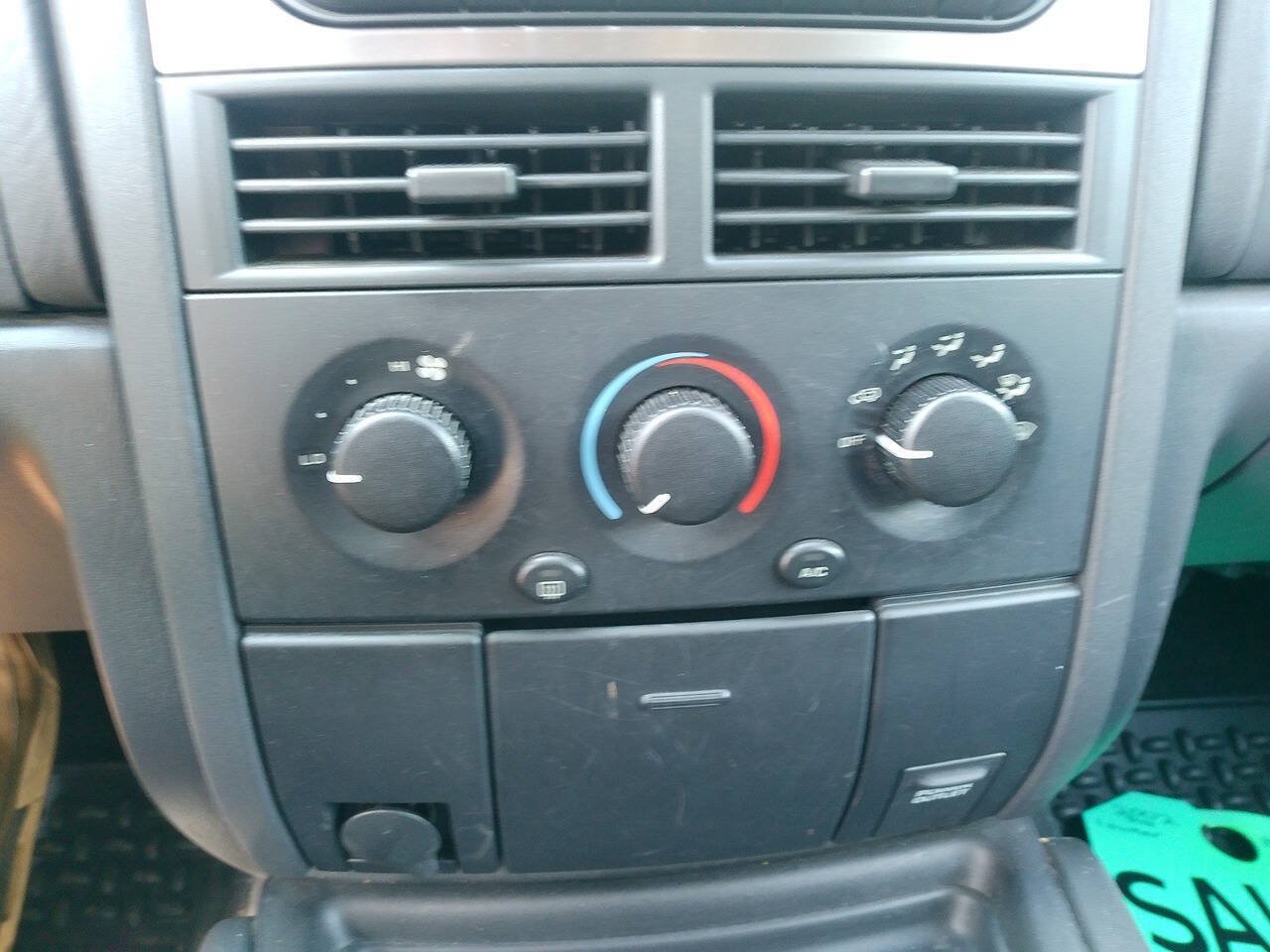 Used 2002 Jeep Grand Cherokee Laredo AWD/4WD image 40