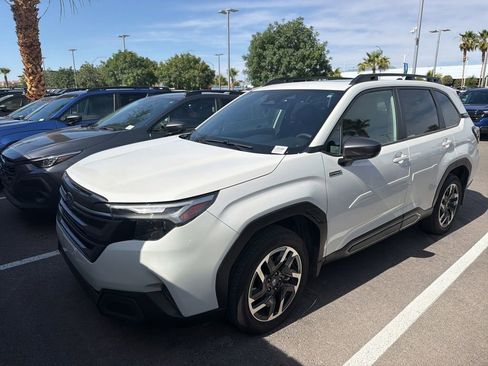 Used 2025 Subaru Forester Limited w/ Popular Package AWD/4WD image 5