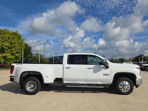 Used 2025 Chevrolet Silverado 3500 LTZ w/ LTZ Texas Edition AWD/4WD image 2