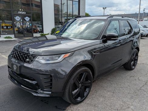 Used 2025 Land Rover Discovery Dynamic SE AWD/4WD image 2