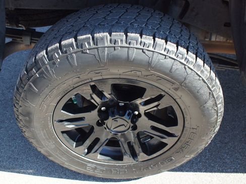 Used 2021 Toyota Tacoma SR w/ SR Convenience Package image 21