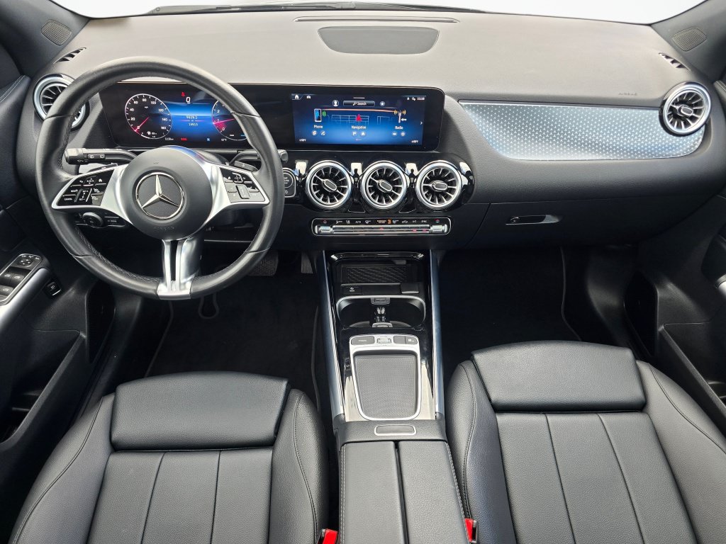 Used 2025 Mercedes-Benz GLA 250 4MATIC image 17