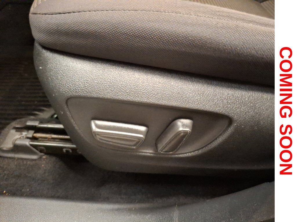 Used 2022 Toyota Highlander LE AWD/4WD image 18