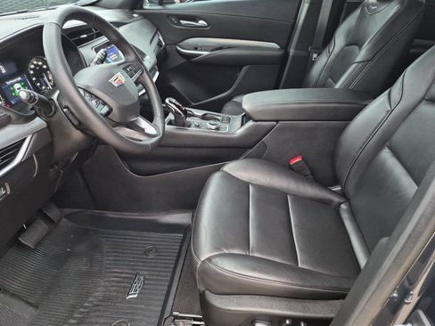 Used 2020 Cadillac XT4 Premium Luxury w/ Cold Weather Package FWD image 27