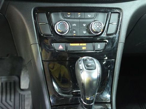 Used 2020 Buick Encore Preferred w/ Safety Package FWD image 19