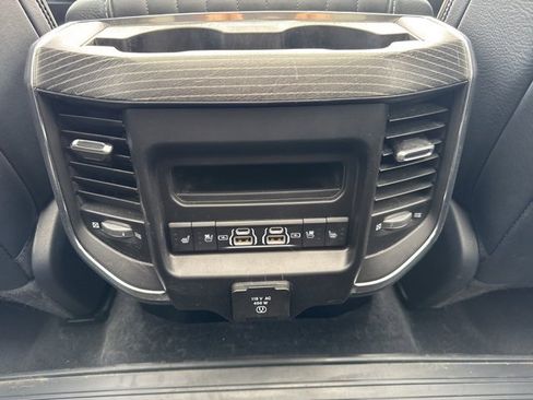 Used 2022 RAM 1500 Limited image 11