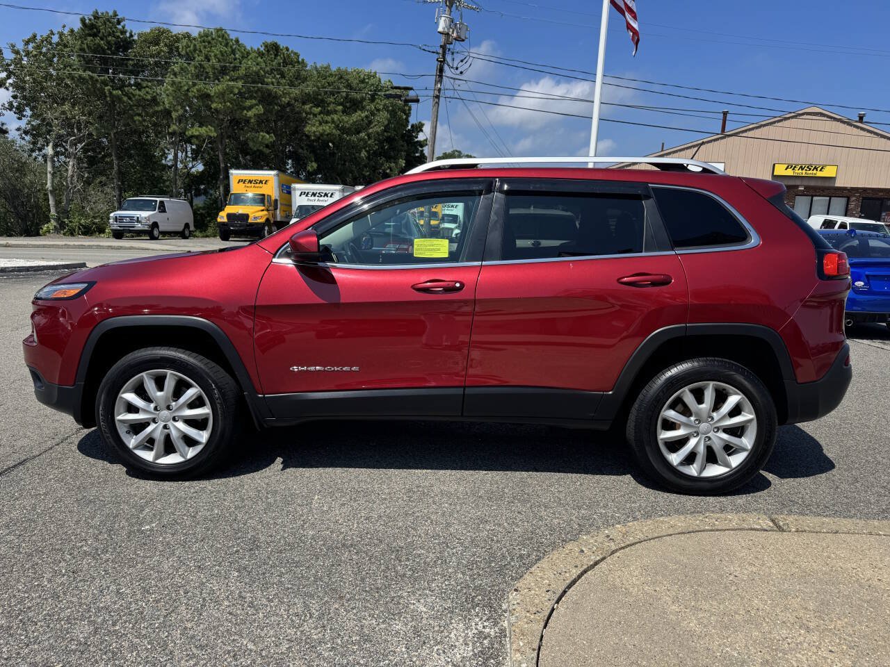 Used 2014 Jeep Cherokee Limited AWD/4WD image 5