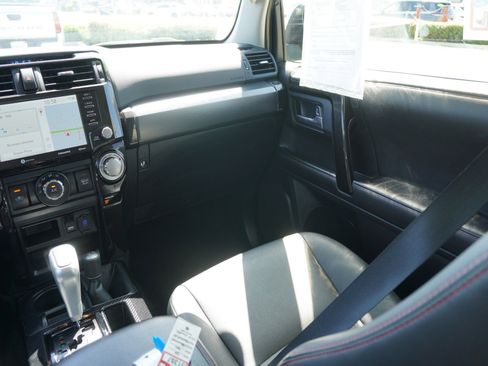 Used 2024 Toyota 4Runner TRD Off-Road Premium w/ Moonroof Package AWD/4WD image 18