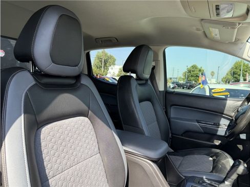 Used 2016 Chevrolet Colorado Z71 RWD image 29