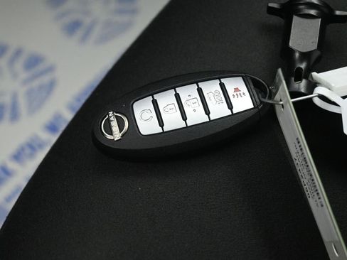 Used 2024 Nissan Altima 2.5 SV image 29