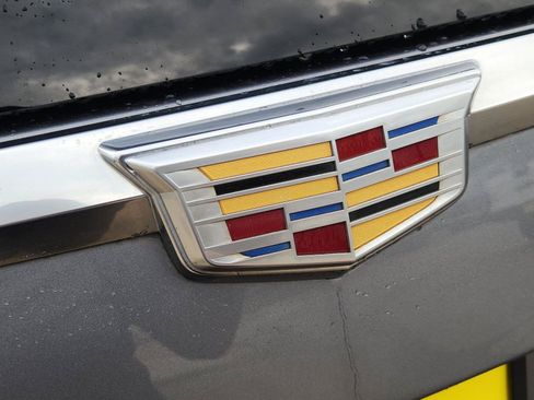Certified 2018 Cadillac Escalade Platinum AWD/4WD image 32