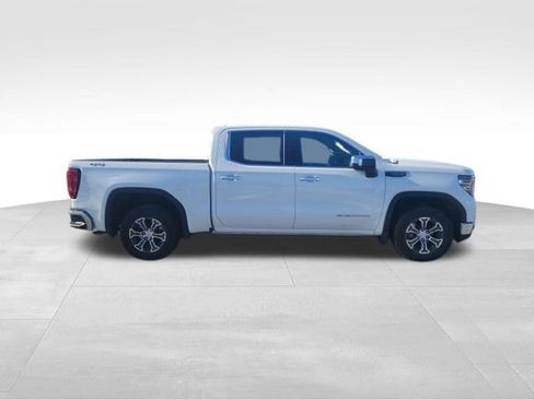 Used 2024 GMC Sierra 1500 SLT image 6