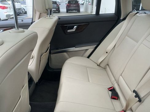 Used 2014 Mercedes-Benz GLK 350 4MATIC image 9