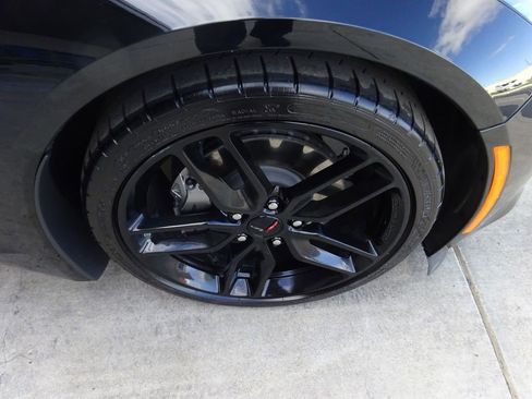 Used 2019 Chevrolet Corvette Stingray Coupe w/ Battery Protection Package image 13