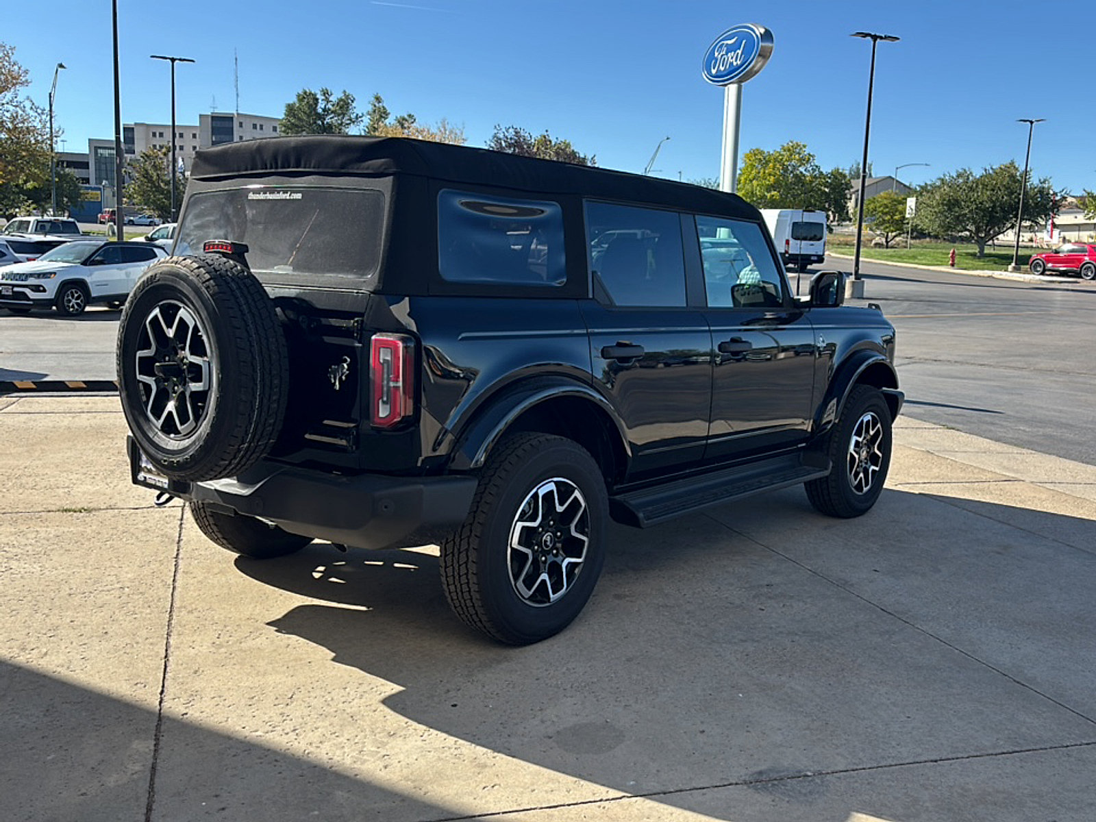 Used 2026 Ford Bronco Outer Banks AWD/4WD image 5