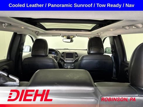 Used 2022 Jeep Cherokee Trailhawk w/ Sun, Sound & Nav Group AWD/4WD image 11