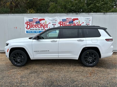New 2025 Jeep Grand Cherokee L Summit image 7