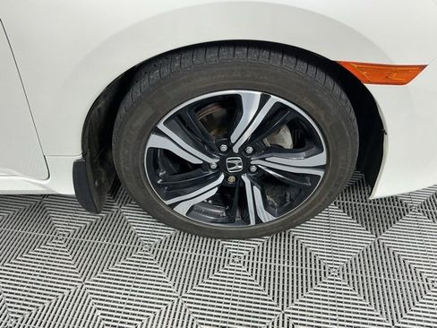 Used 2017 Honda Civic Touring image 18