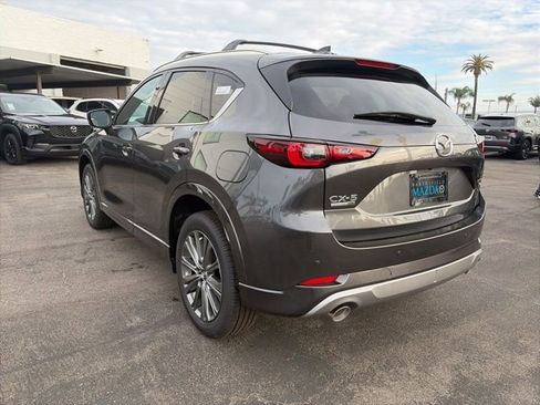 New 2025 MAZDA CX-5 Signature image 3