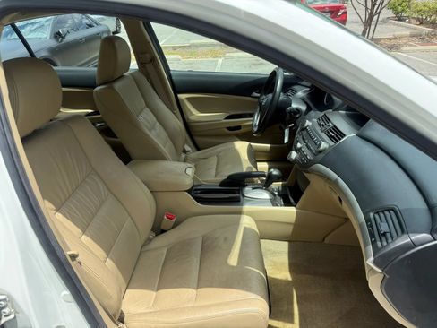 Used 2011 Honda Accord SE image 10