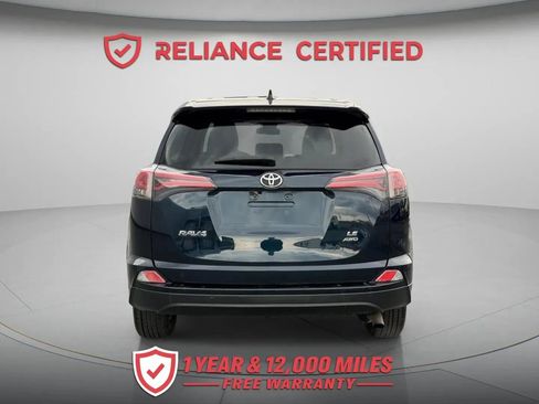 Used 2017 Toyota RAV4 LE AWD/4WD image 6