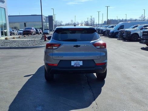 Used 2024 Chevrolet TrailBlazer LS image 21