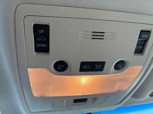 Used 2015 Lexus ES 350 w/ Luxury Package image 12