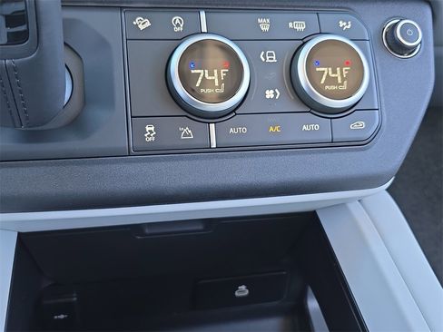 New 2025 Land Rover Defender 110 S image 24