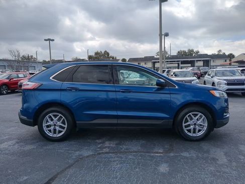 Used 2024 Ford Edge SEL image 5