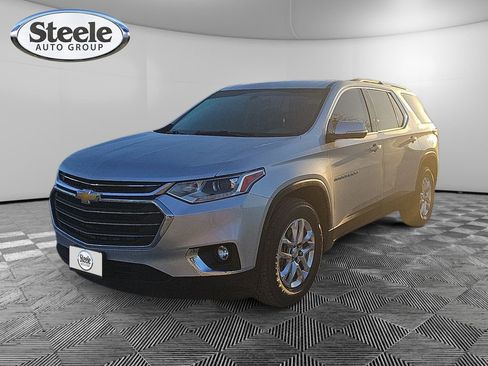 Used 2018 Chevrolet Traverse LT image 1
