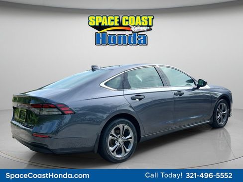 Certified 2023 Honda Accord EX image 11