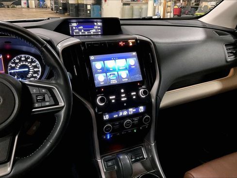 Used 2021 Subaru Ascent Touring AWD/4WD image 6