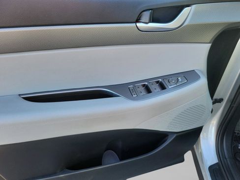 Certified 2023 Hyundai Palisade SE image 25