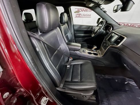Used 2017 Jeep Grand Cherokee Limited AWD/4WD image 33