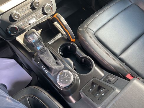 Used 2021 Ford Bronco Badlands image 21