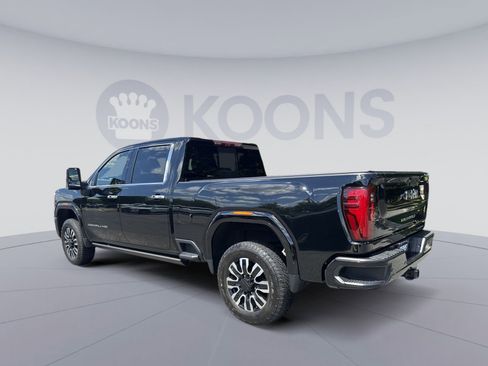 Used 2024 GMC Sierra 2500 Denali Ultimate w/ Snow Plow Prep/Camper Package AWD/4WD image 4