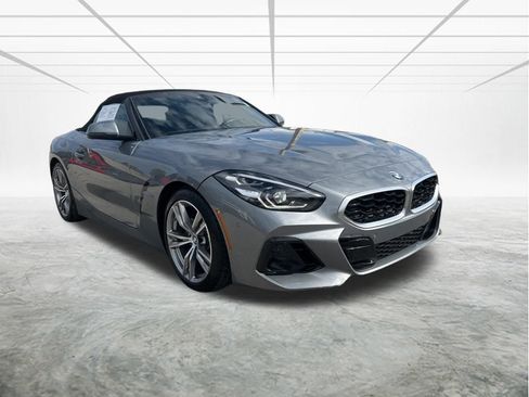 Used 2025 BMW Z4 sDrive30i image 2