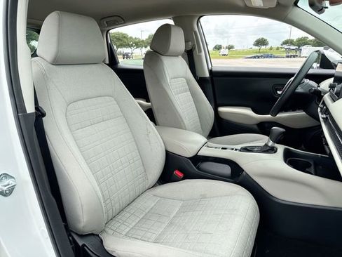 Used 2024 Honda HR-V LX image 23