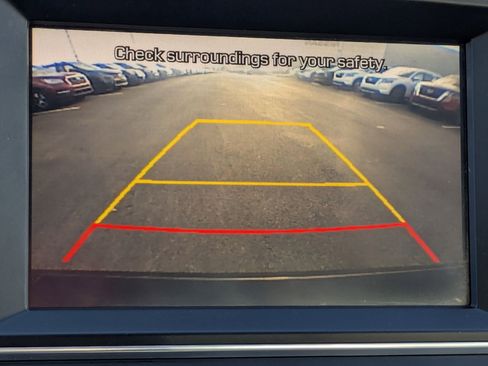 Used 2017 Hyundai Elantra SE image 23