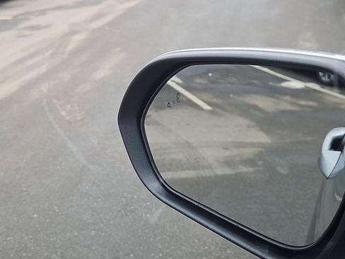 Used 2022 Kia Seltos EX image 22